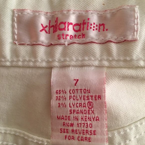 New white shorts, Juniors size 7 - Picture 3 of 4